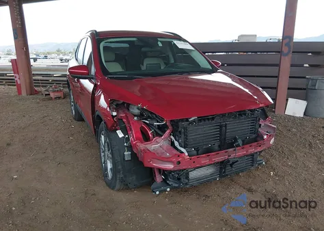 2021 Ford Escape Sel z USA, uszkodzony, nr VIN 1FMCU0H60MUB05836